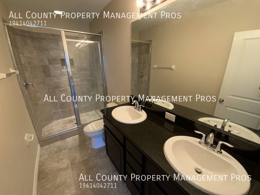 Townhouse for rent at 4464 Aqua Mirage St, Sarasota, FL 34238