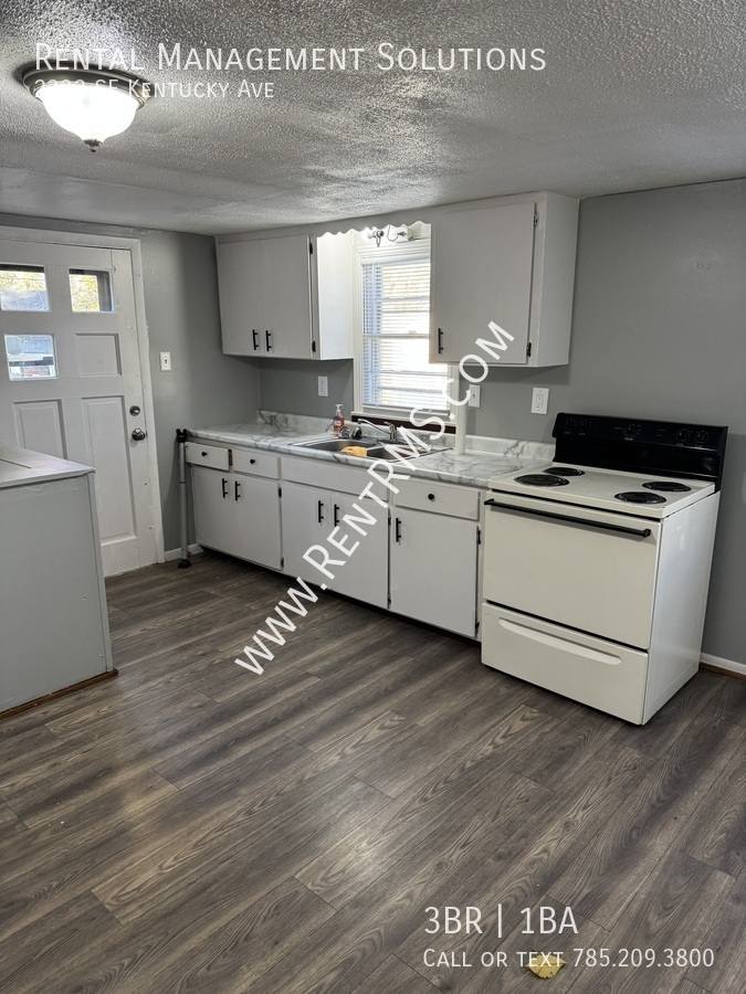 House for rent at 2332 SE Kentucky Ave, Topeka, KS 66605
