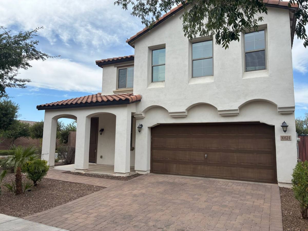 House for rent at 10124 E Tamery Ave, Mesa, AZ 85212