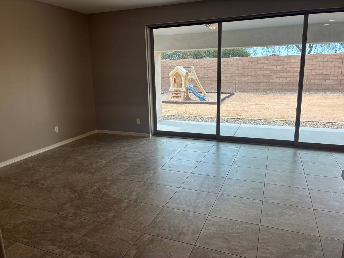 House for rent at 10124 E Tamery Ave, Mesa, AZ 85212