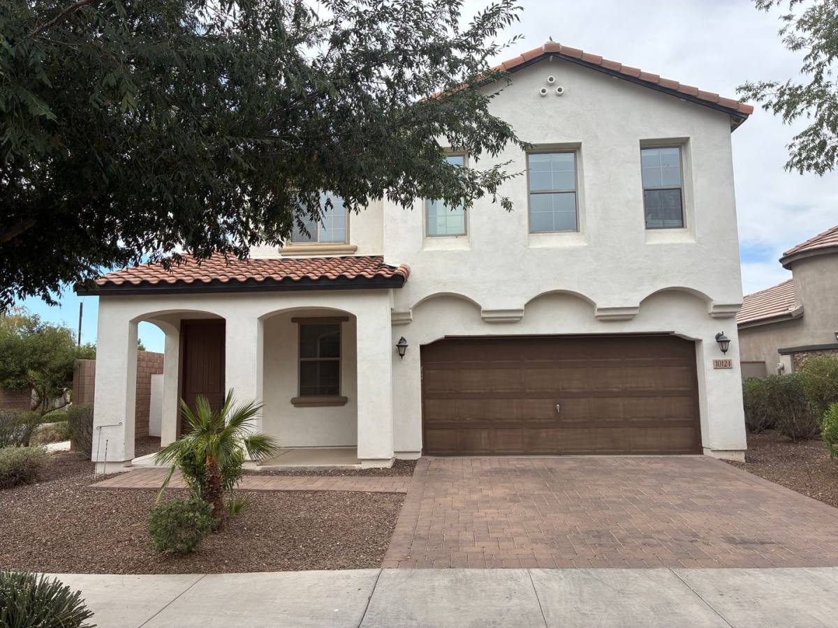 House for rent at 10124 E Tamery Ave, Mesa, AZ 85212