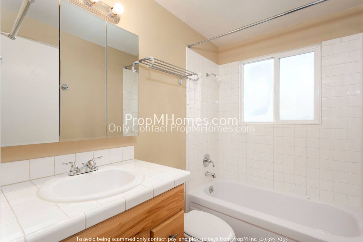 Apartment for rent at 7640 SW 34th Ave, Portland, OR 97219