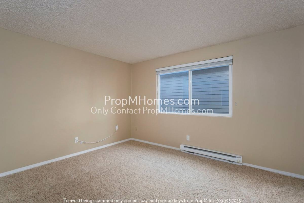 Apartment for rent at 7640 SW 34th Ave, Portland, OR 97219