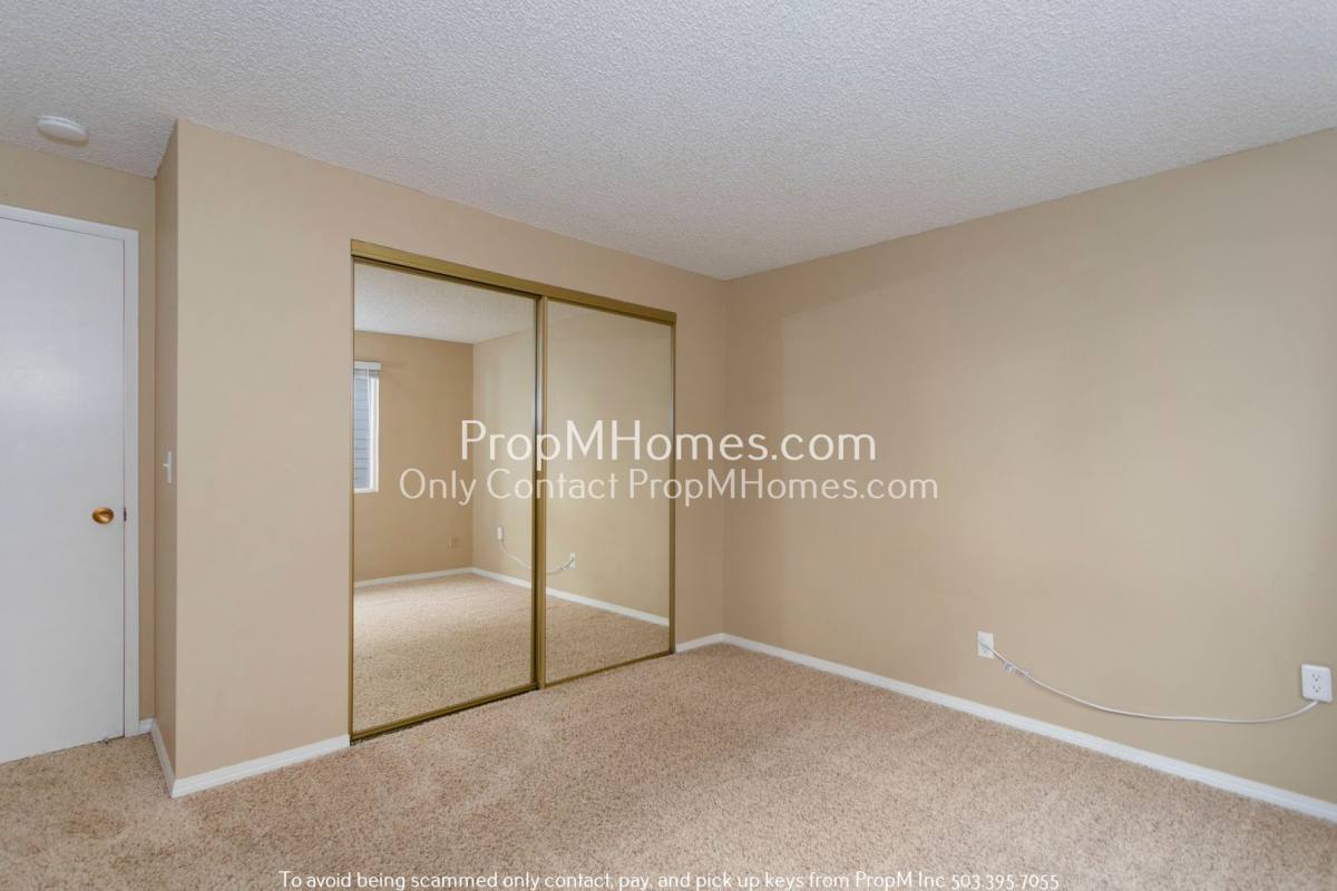 Apartment for rent at 7640 SW 34th Ave, Portland, OR 97219