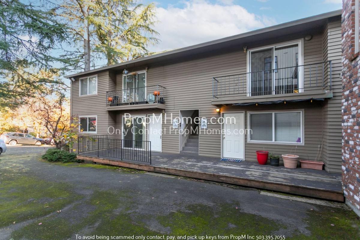 Apartment for rent at 7640 SW 34th Ave, Portland, OR 97219