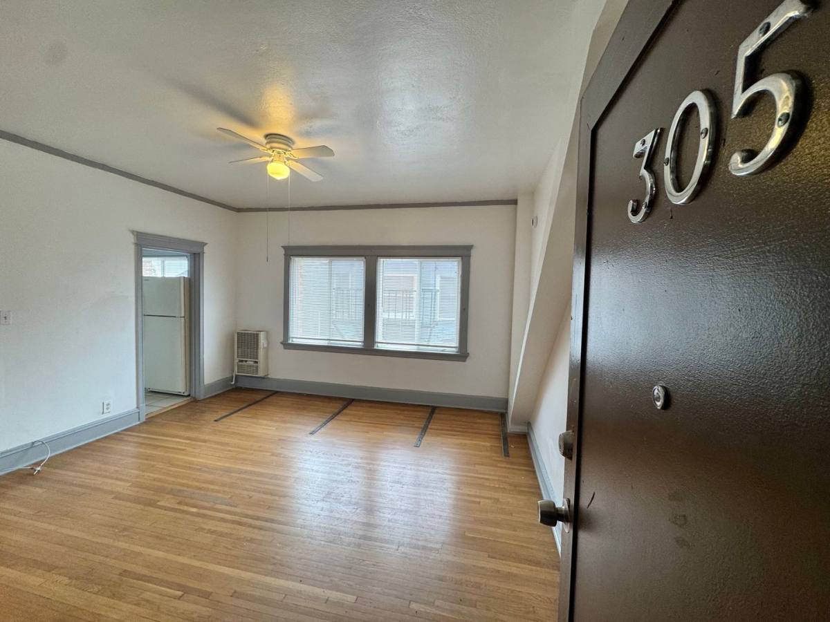 Apartment for rent at 945 S Beacon Ave, Los Angeles, CA 90015
