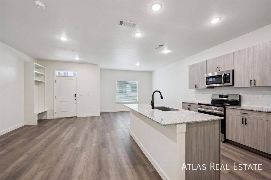 Townhouse for rent at 621 Leland Alley #8-621, Brighton, CO 80601