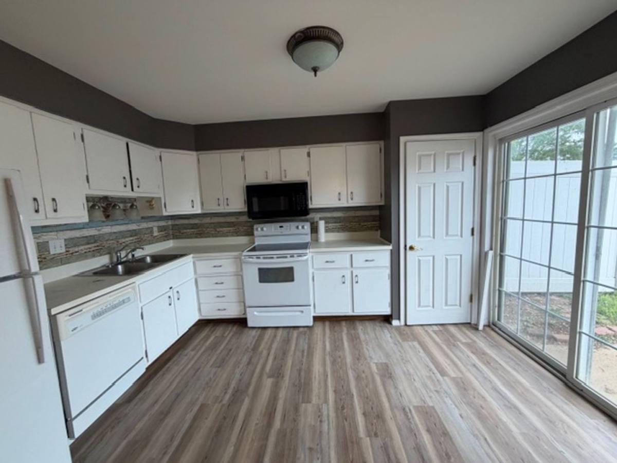 Condo for rent at 7489 Hazelcrest Dr, Hazelwood, MO 63042