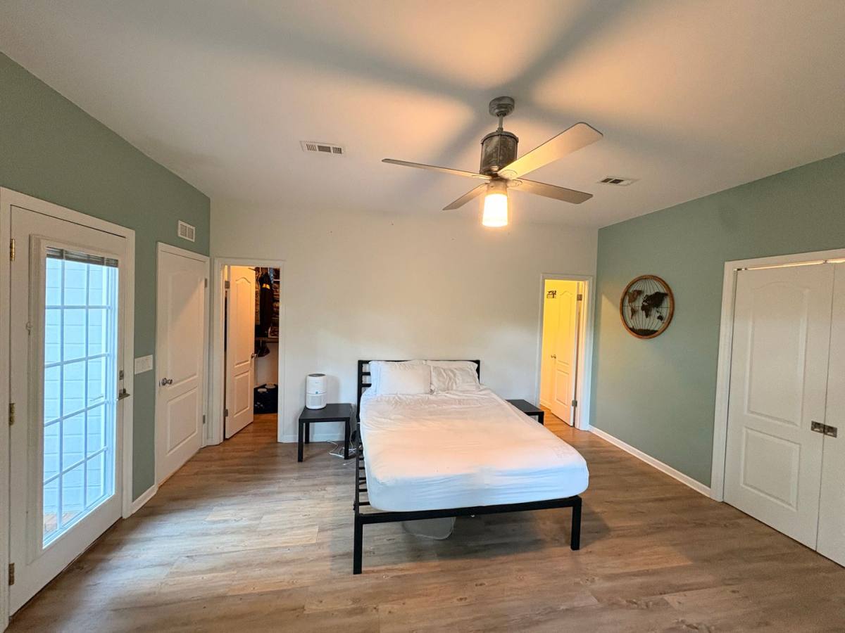 House for rent at 104 N Oak Ridge Dr, Enterprise, AL 36330