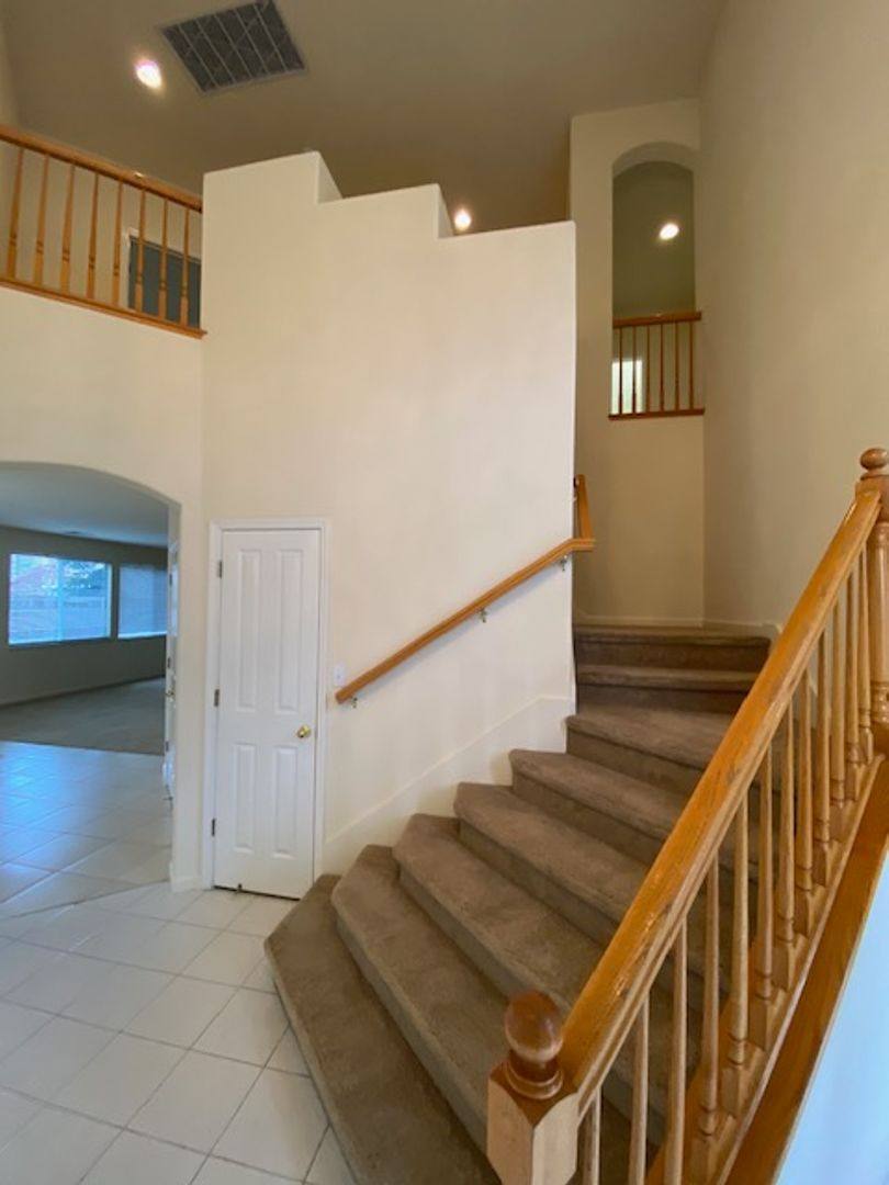House for rent at 1257 Mercedes Dr, Roseville, CA 95747