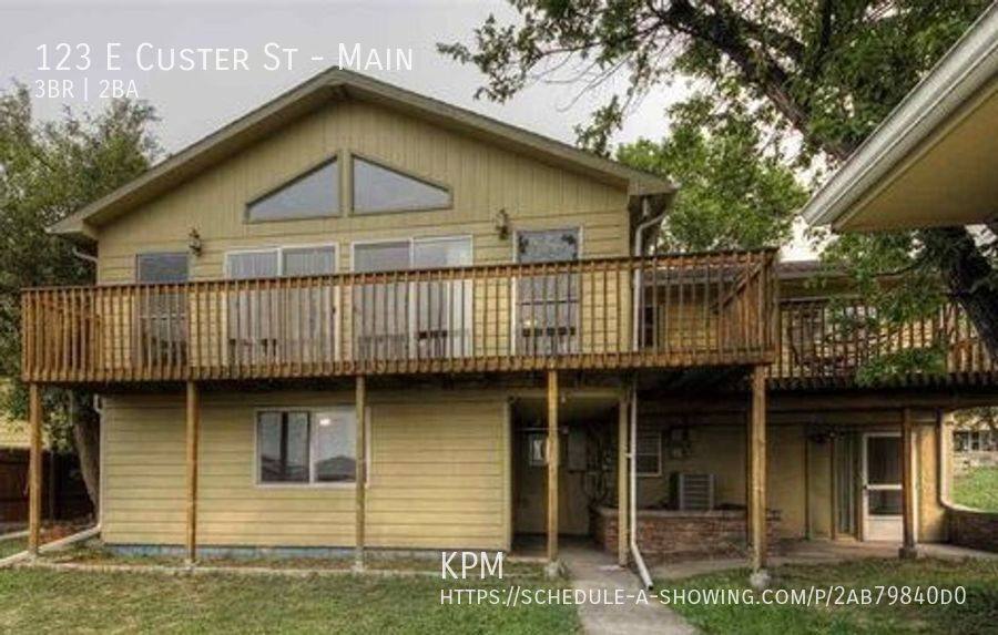 Apartment for rent at 123 E Custer St, Rapid City, SD 57701