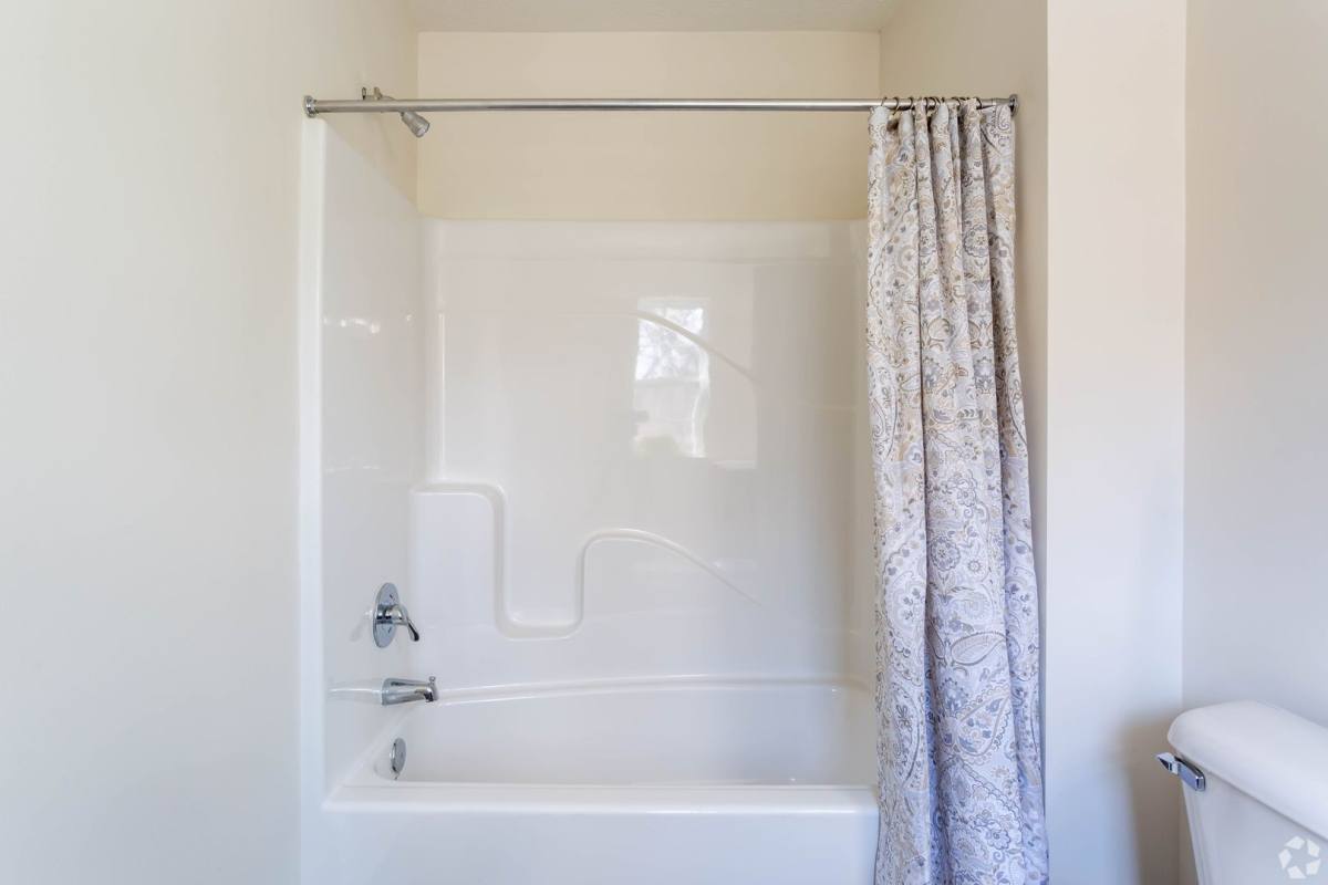 Townhouse for rent at 167 Redon Circle, Webster, NY 14580