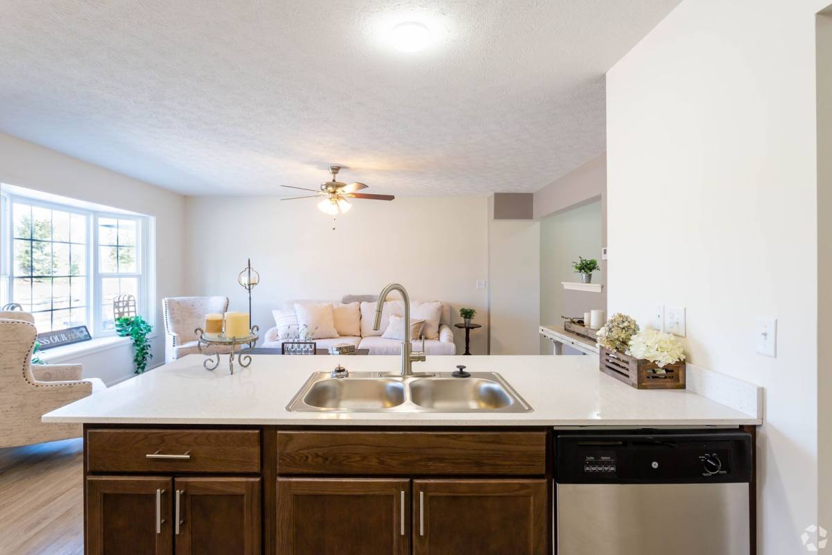 Townhouse for rent at 167 Redon Circle, Webster, NY 14580