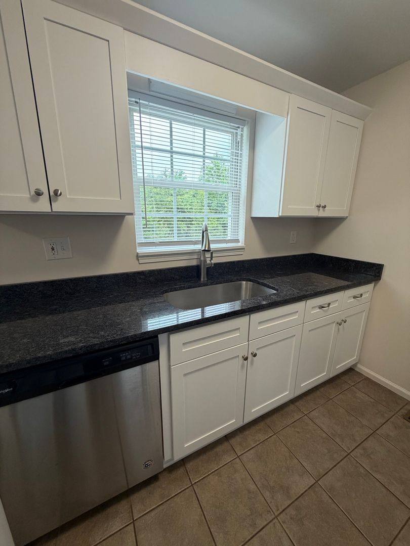 Townhouse for rent at 12 Ivy Court, Johnson City, TN 37615