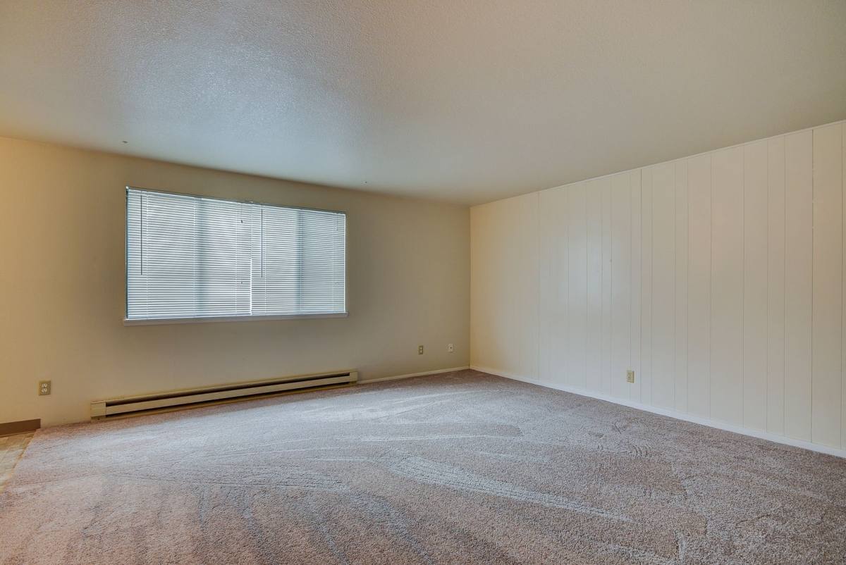 Apartment for rent at 310 SE Midway Blvd, Oak Harbor, WA 98277