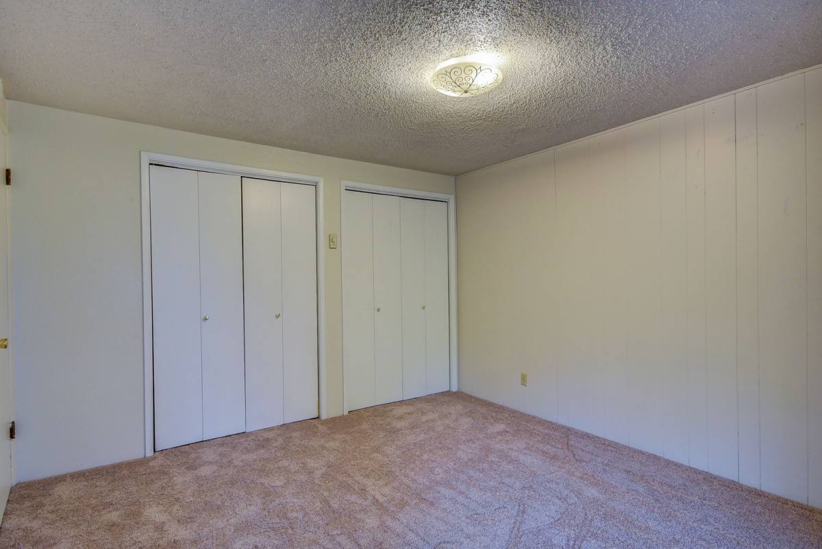 Apartment for rent at 310 SE Midway Blvd, Oak Harbor, WA 98277