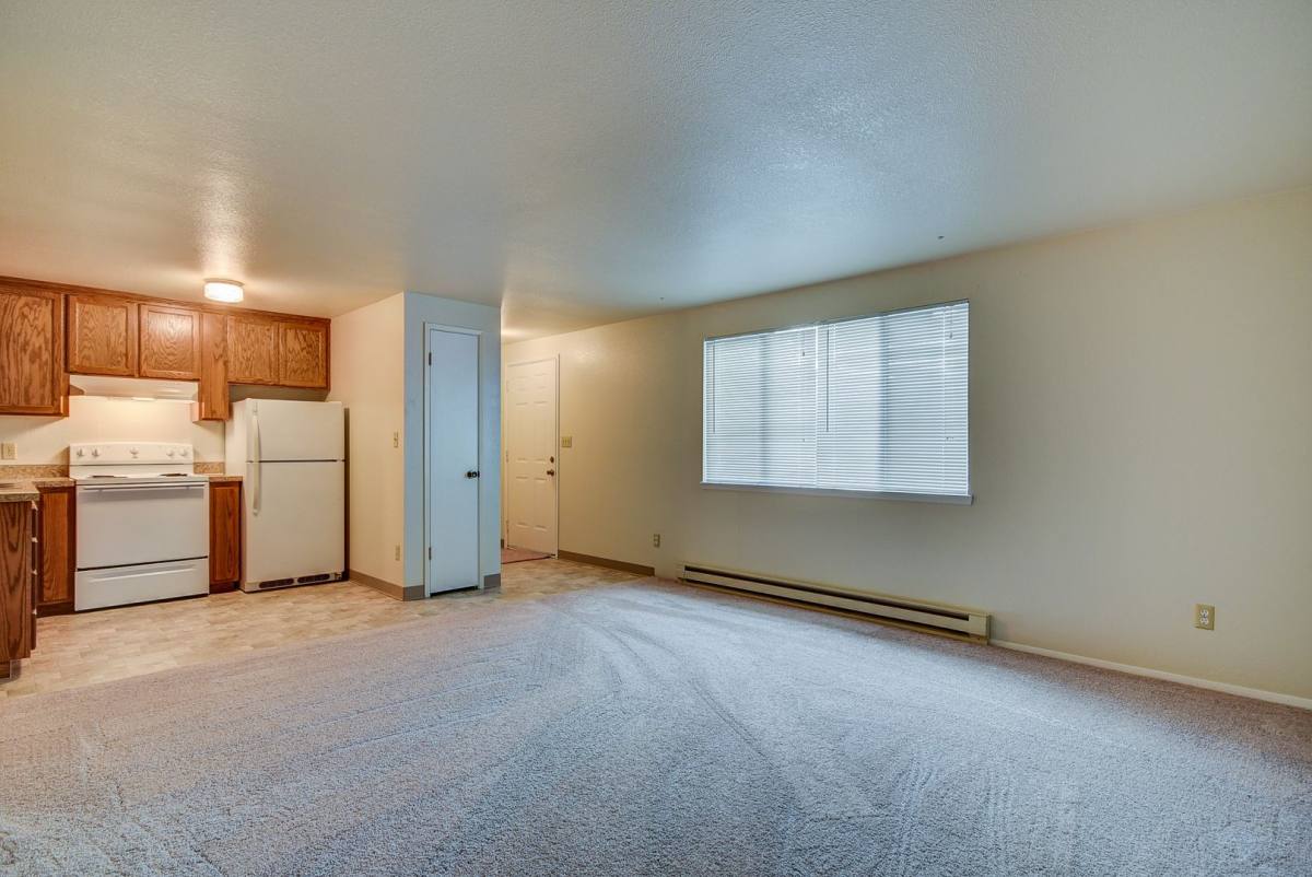 Apartment for rent at 310 SE Midway Blvd, Oak Harbor, WA 98277