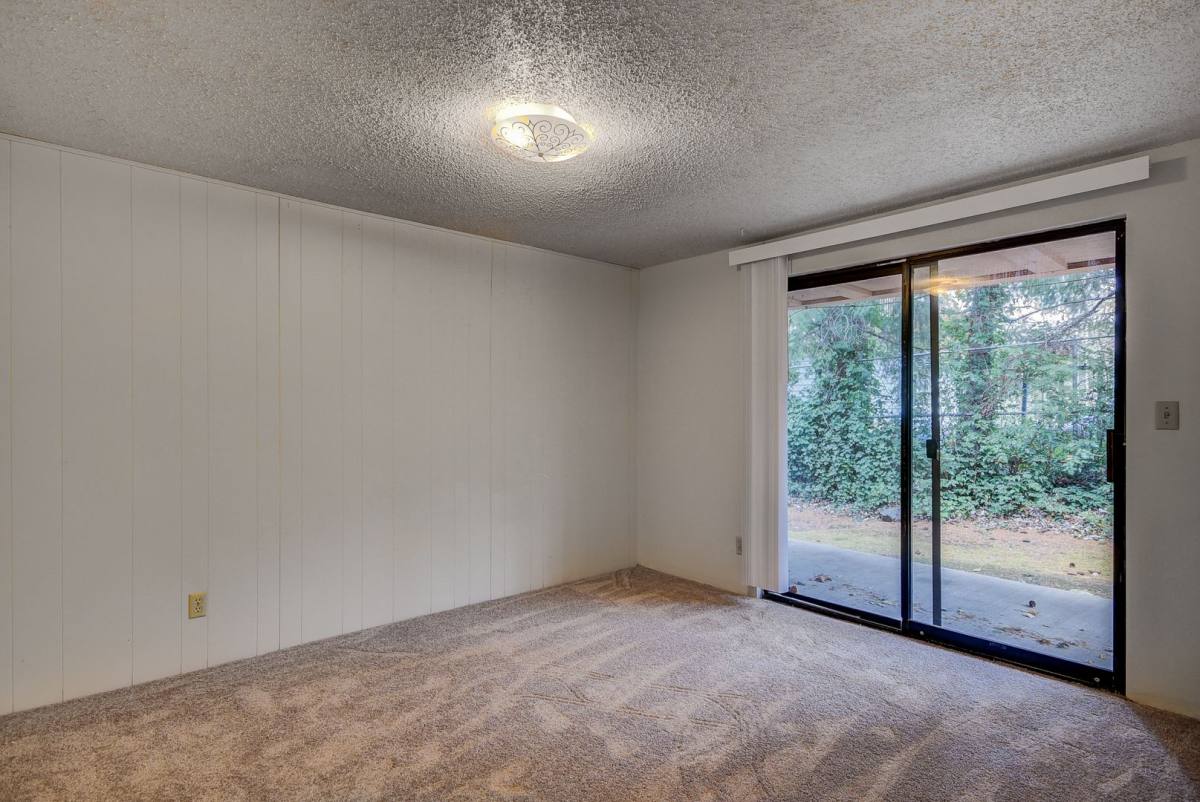Apartment for rent at 310 SE Midway Blvd, Oak Harbor, WA 98277
