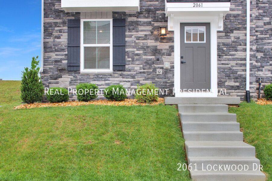 Townhouse for rent at 2061 Lockwood Dr, Charlottesville, VA 22911