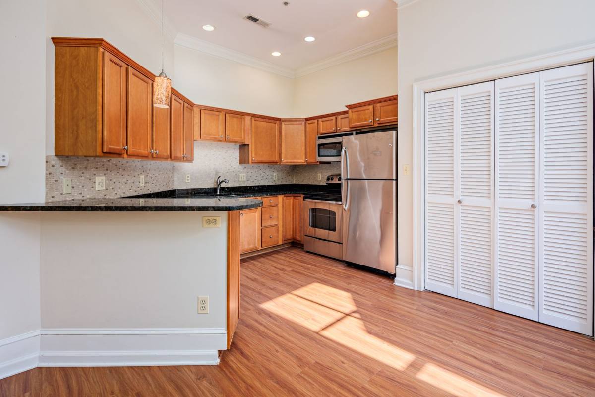 Apartment for rent at 12 W Read St, Baltimore, MD 21201