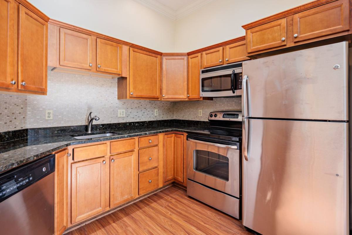 Apartment for rent at 12 W Read St, Baltimore, MD 21201