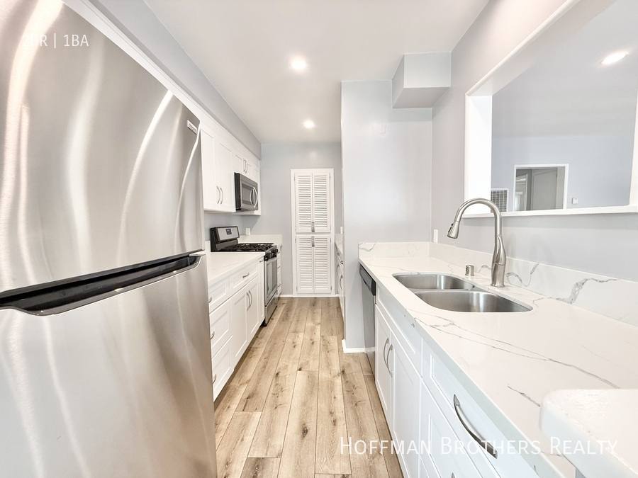 Apartment for rent at 1220 N Harper Ave #10, Los Angeles, CA 90046