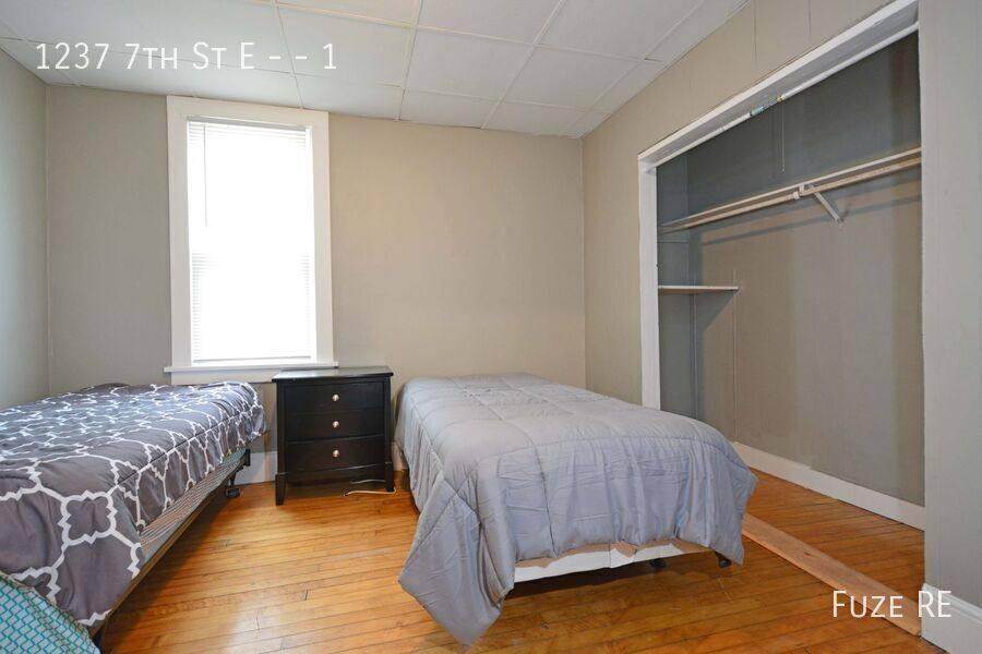 Apartment for rent at 1237 7th St E #1, Saint Paul, MN 55106
