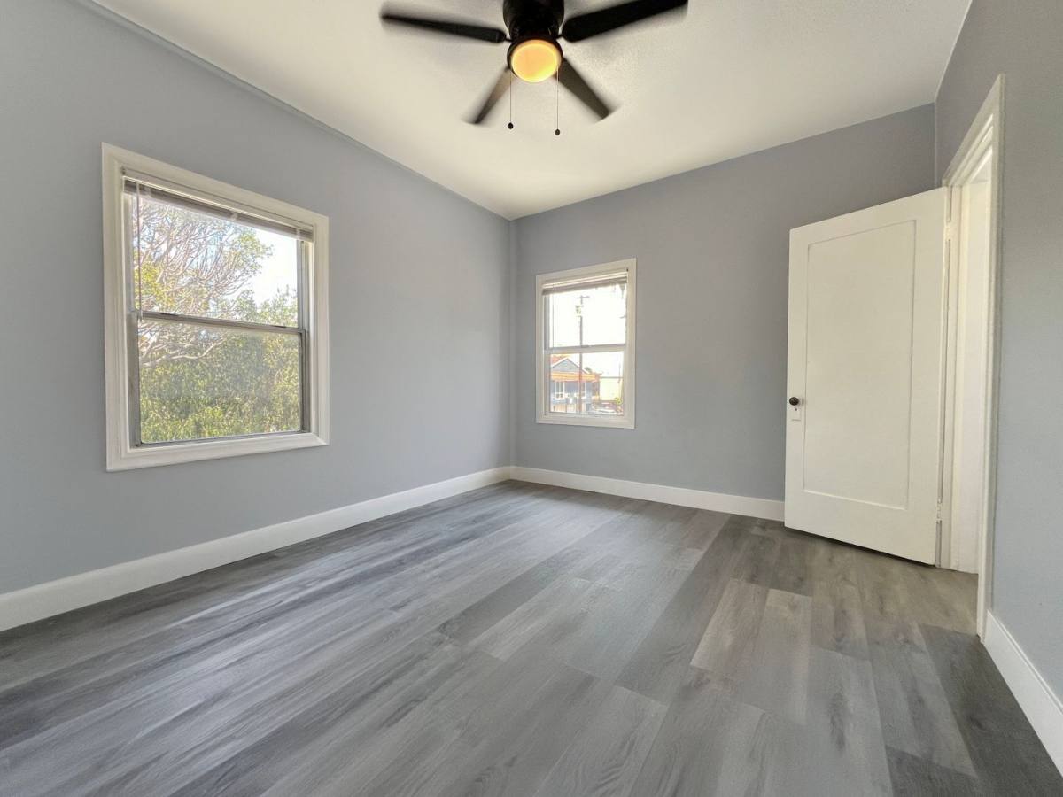 Apartment for rent at 454 Rose Ave, Long Beach, CA 90802