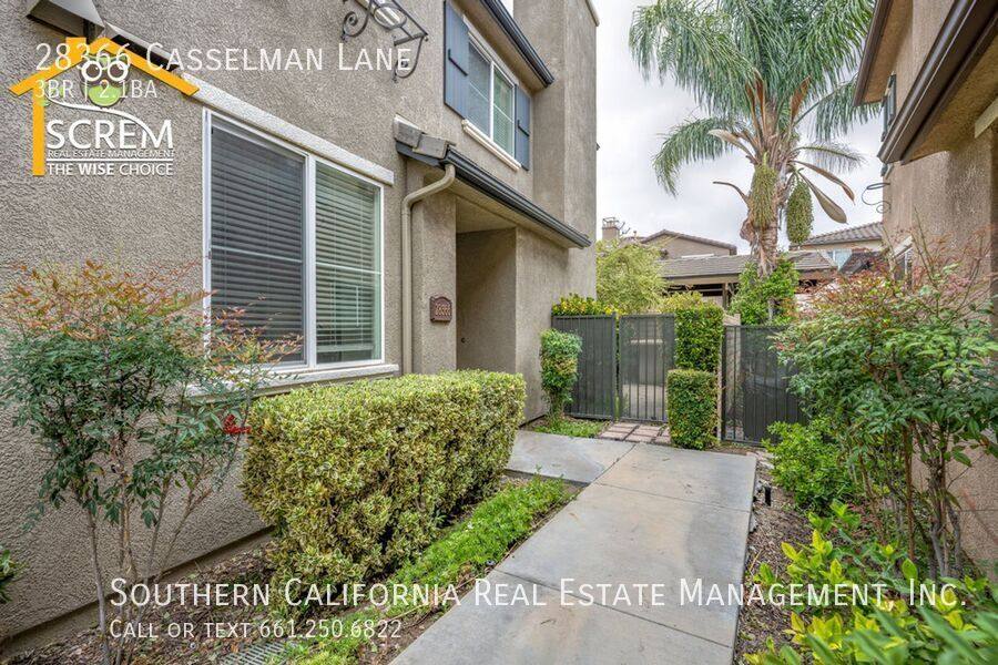 Townhouse for rent at 28366 Casselman Lane, Santa Clarita, CA 91350