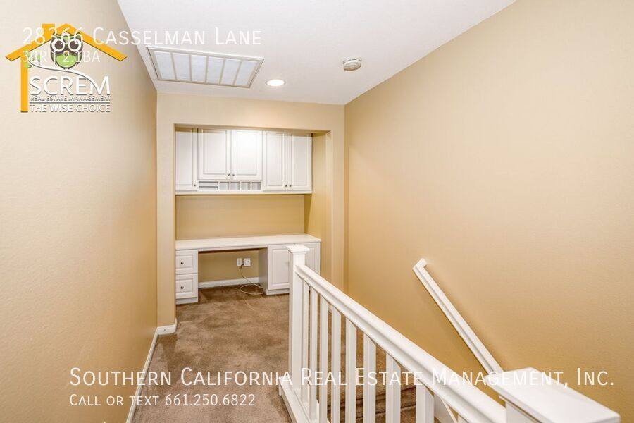 Townhouse for rent at 28366 Casselman Lane, Santa Clarita, CA 91350