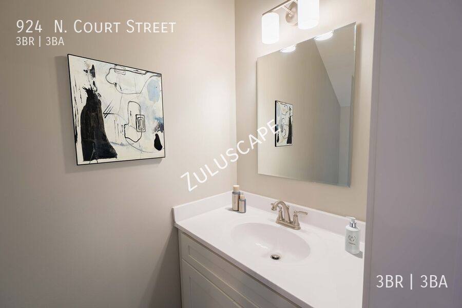 Townhouse for rent at 924 N Court St, Rockport, IN 47635