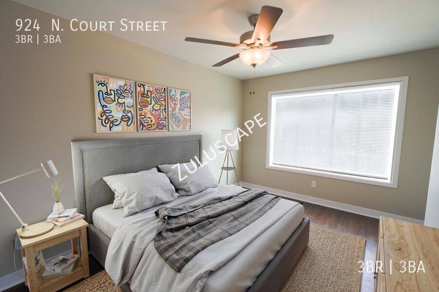 Townhouse for rent at 924 N Court St, Rockport, IN 47635