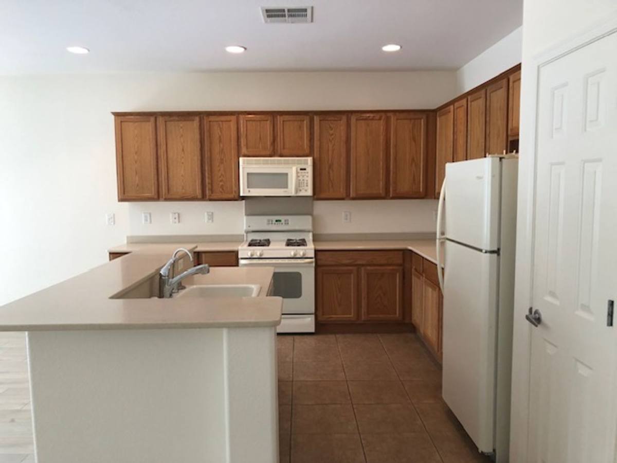 House for rent at 2103 Sawtooth Mountain Dr, Henderson, NV 89044