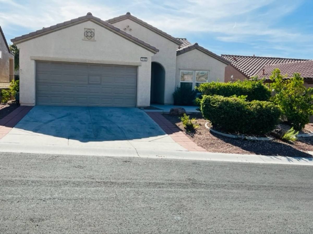 House for rent at 2103 Sawtooth Mountain Dr, Henderson, NV 89044