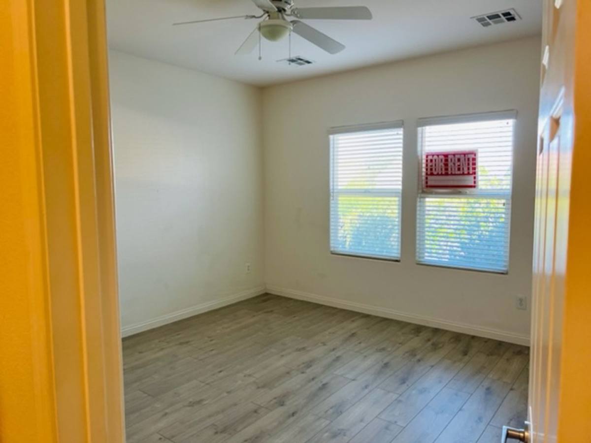 House for rent at 2103 Sawtooth Mountain Dr, Henderson, NV 89044