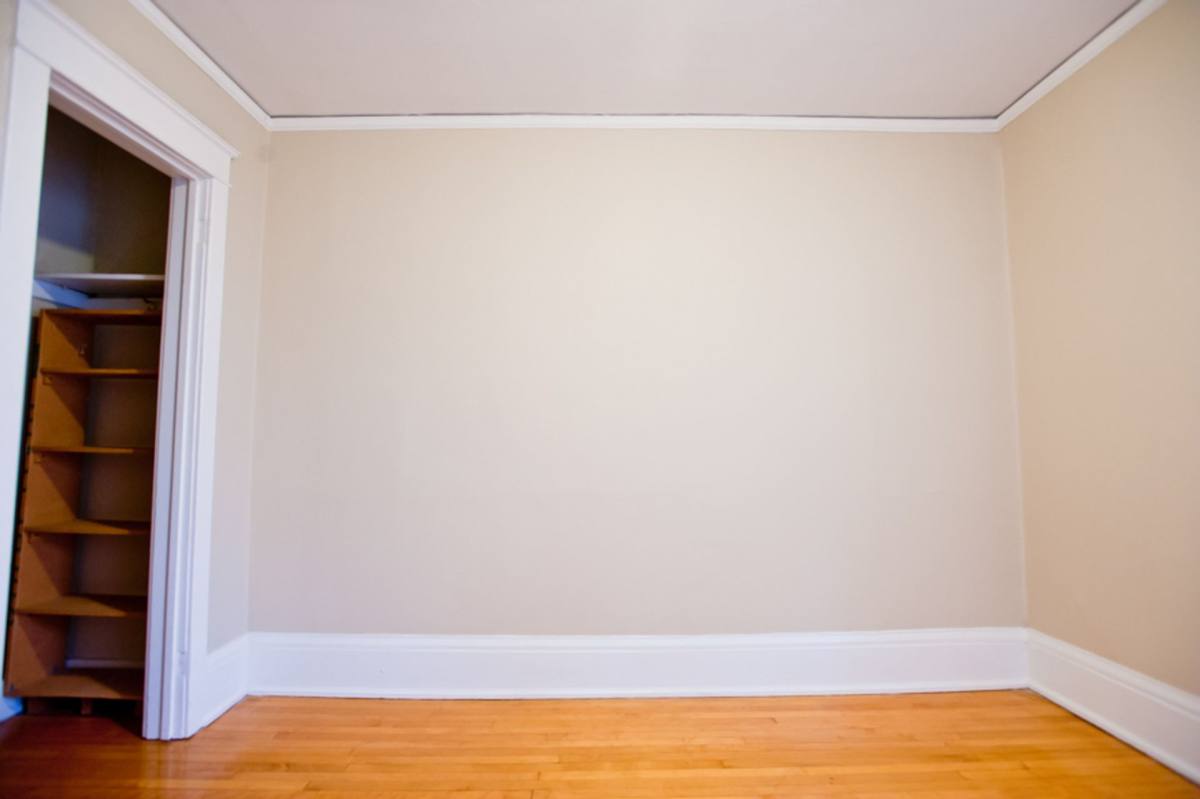 Apartment for rent at 1802 E Linnwood Ave, Milwaukee, WI 53211