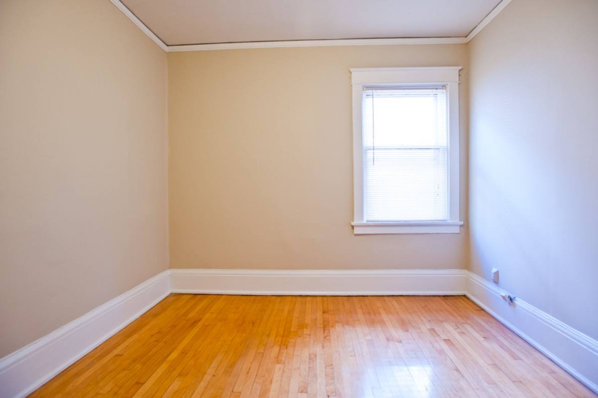 Apartment for rent at 1802 E Linnwood Ave, Milwaukee, WI 53211