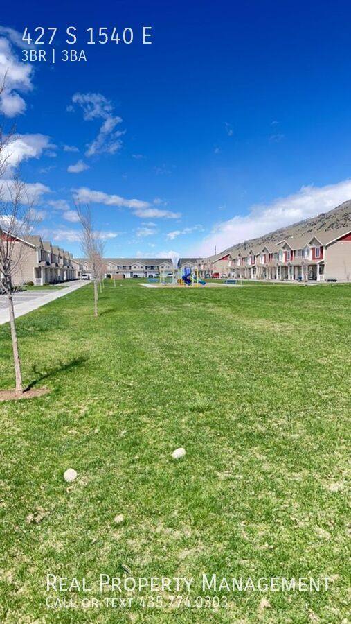 Townhouse for rent at 427 S 1540 E, Hyrum, UT 84319