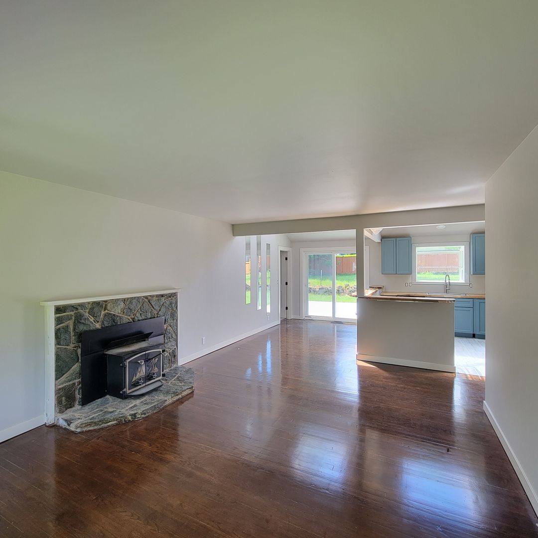 House for rent at 18129 45th Ave S, Seattle, WA 98188
