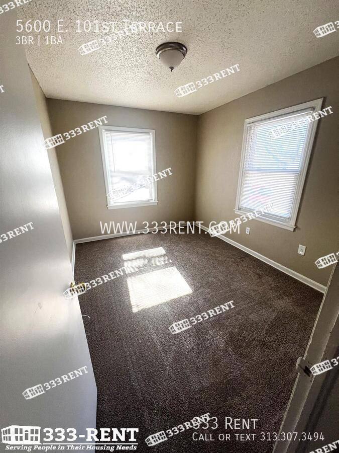 House for rent at 5600 E 101st Terrace, Kansas City, MO 64137