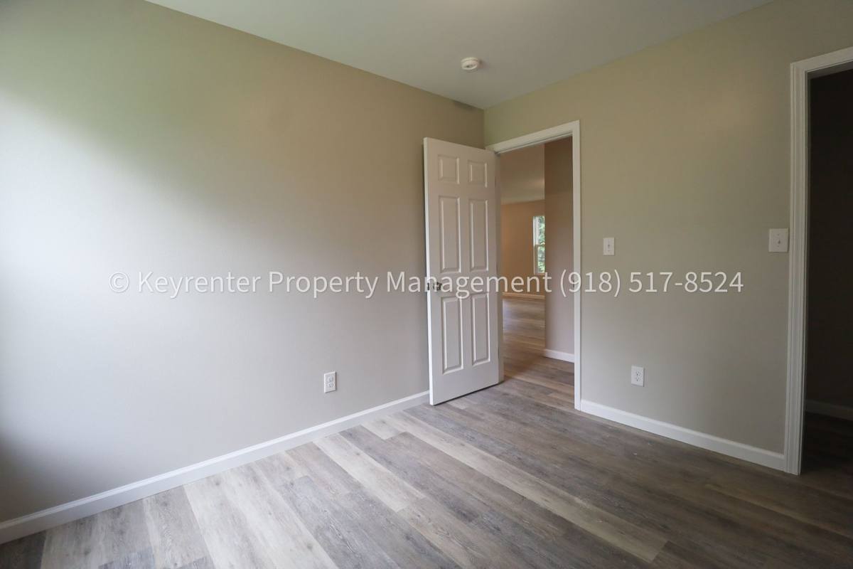 House for rent at 43 S Toledo Ave, Tulsa, OK 74112