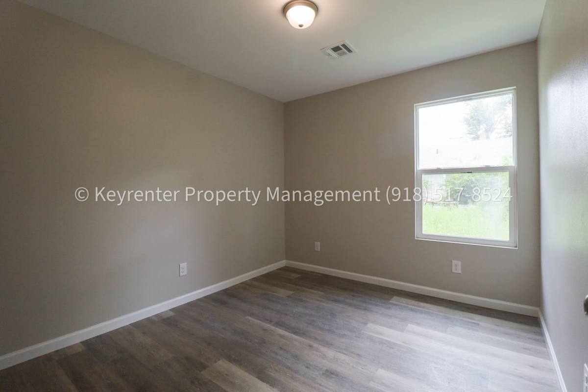House for rent at 43 S Toledo Ave, Tulsa, OK 74112