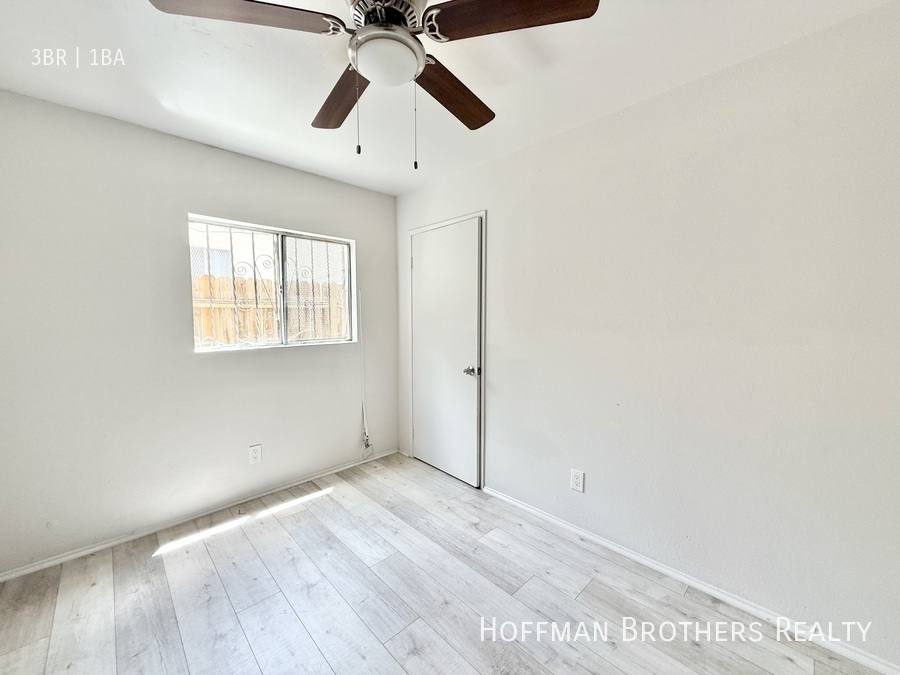 Apartment for rent at 118 E 84th Place #1, Los Angeles, CA 90003