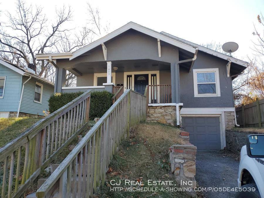 House for rent at 1805 E 67th, Kansas City, MO 64132