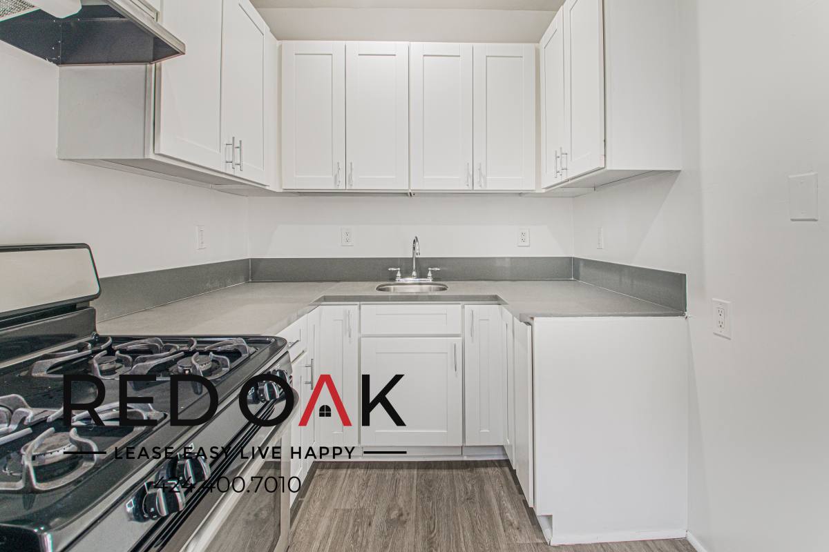 Condo for rent at 4811 Melrose Ave #205, Los Angeles, CA 90029