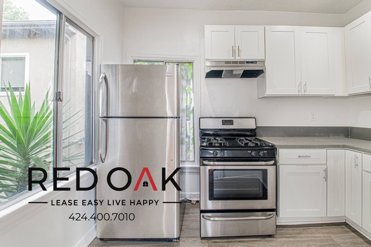 Condo for rent at 4811 Melrose Ave #205, Los Angeles, CA 90029