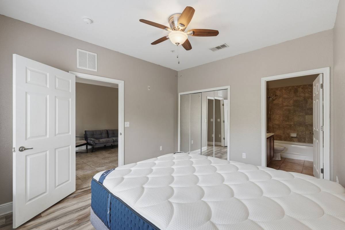 Apartment for rent at 1440 NW 3 Place #307, Gainesville, FL 32603
