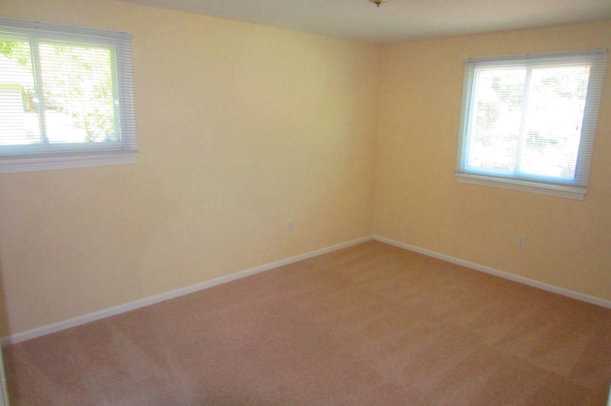 House for rent at 4898 Wheatstone Dr, Fairfax, VA 22032