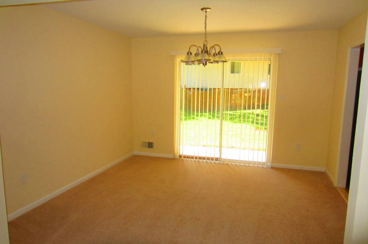 House for rent at 4898 Wheatstone Dr, Fairfax, VA 22032