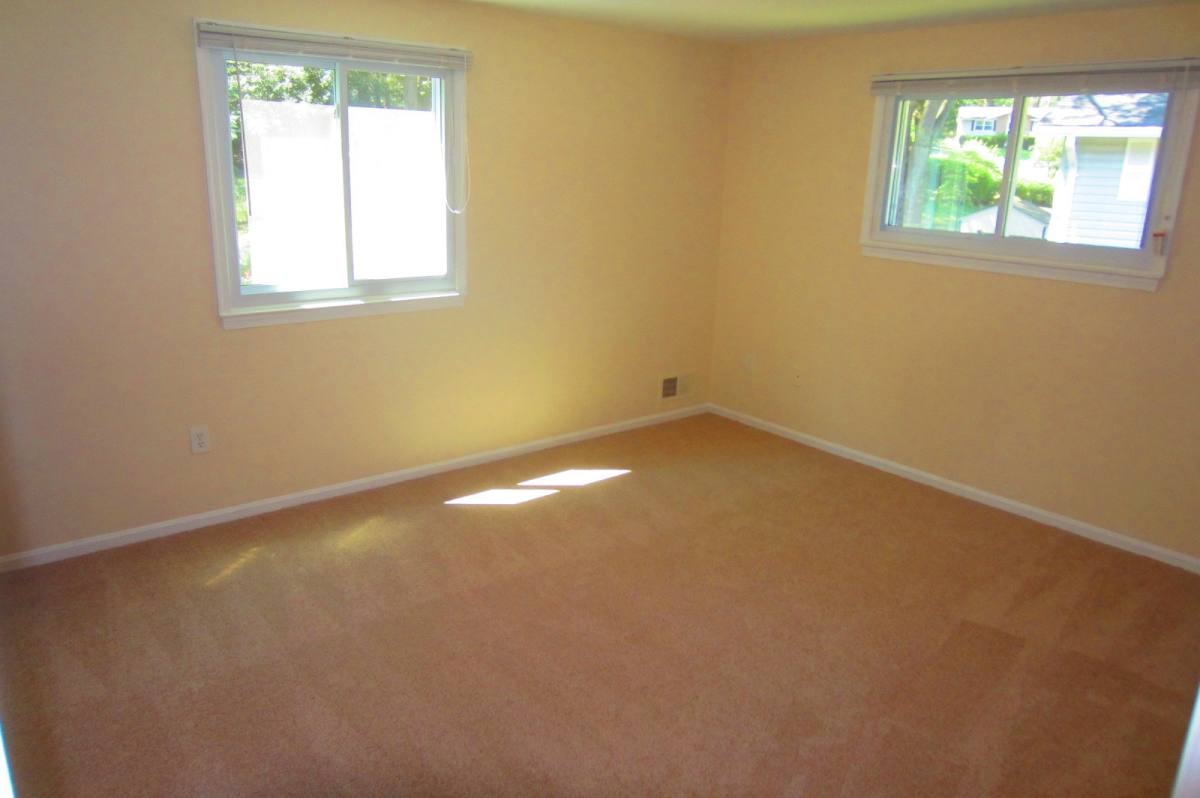 House for rent at 4898 Wheatstone Dr, Fairfax, VA 22032